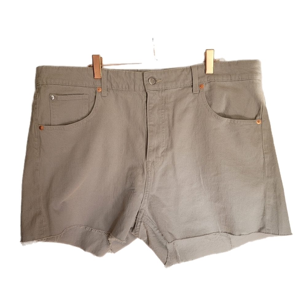 H&M Jean Shorts Womens Size 16 Gray Denim Shorts Raw Hem Cut Offs